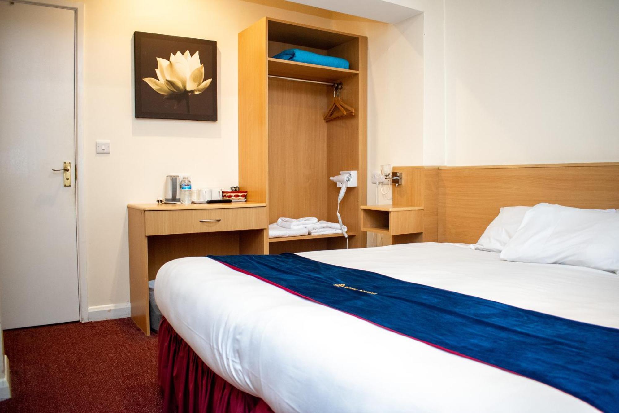 Royal Square Hotel - Nec & Birmingham Airport Marston Green Buitenkant foto